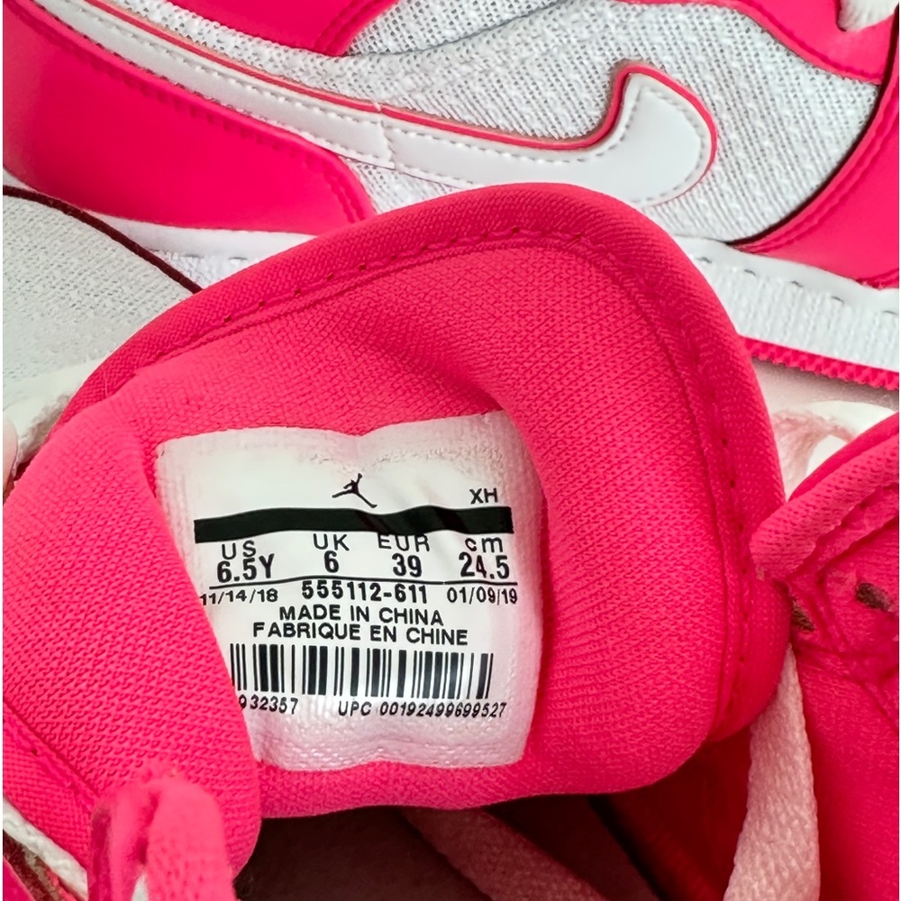 Nike Air Jordan 1 Mid ‘Hyper Pink’ - Picture 8 of 10